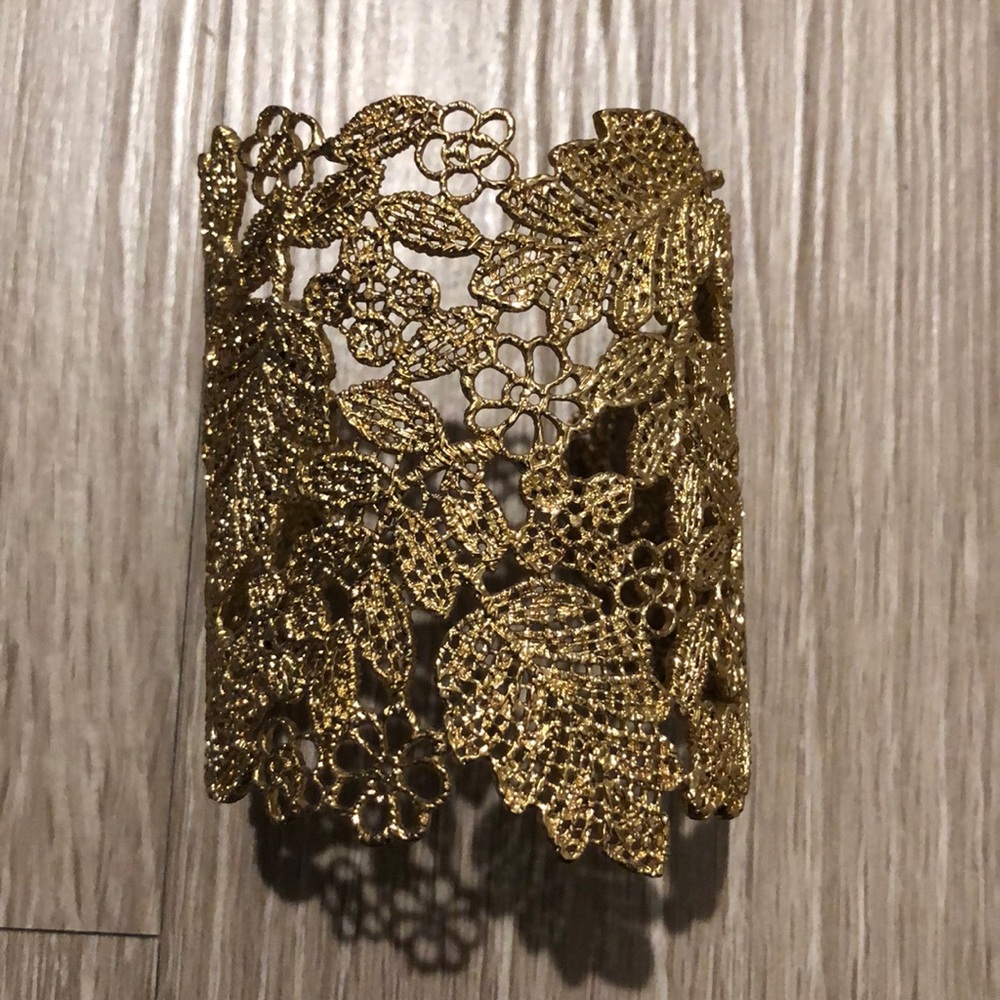 Gold lace cuff by Stella & Dot